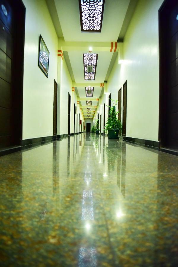 Hotel Blue Sapphire Dar es Salaam Exteriör bild