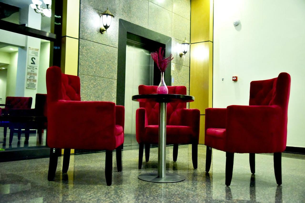 Hotel Blue Sapphire Dar es Salaam Exteriör bild